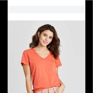 Short Sleeve V-Neck T-Shirt Universal Thread M